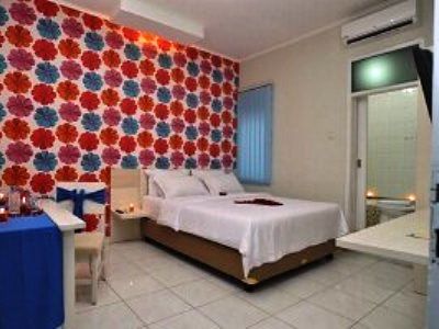 Hotel Dinar 2*