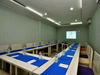 Hotel Dinar 2*